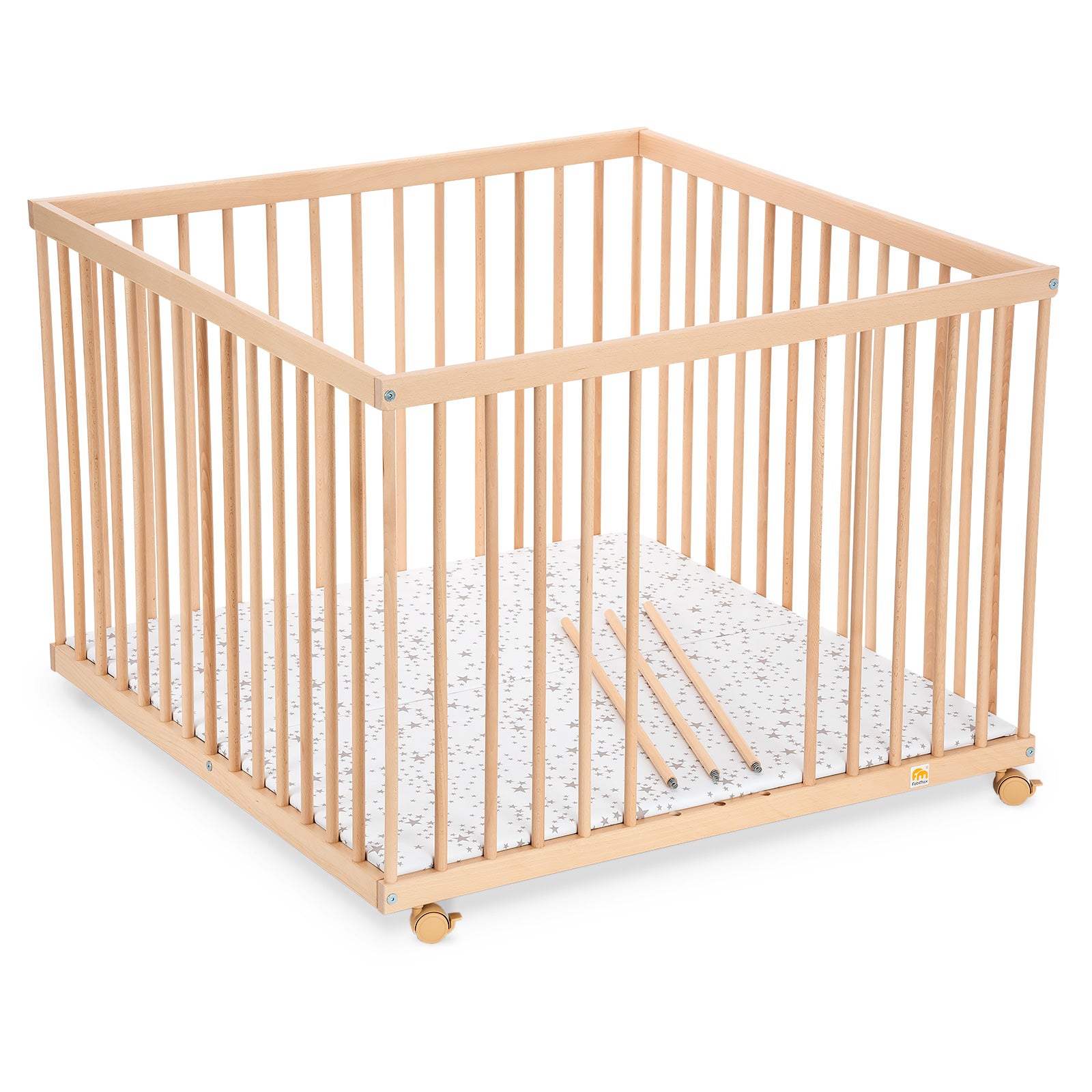 Playpen 100x100 clear varnished