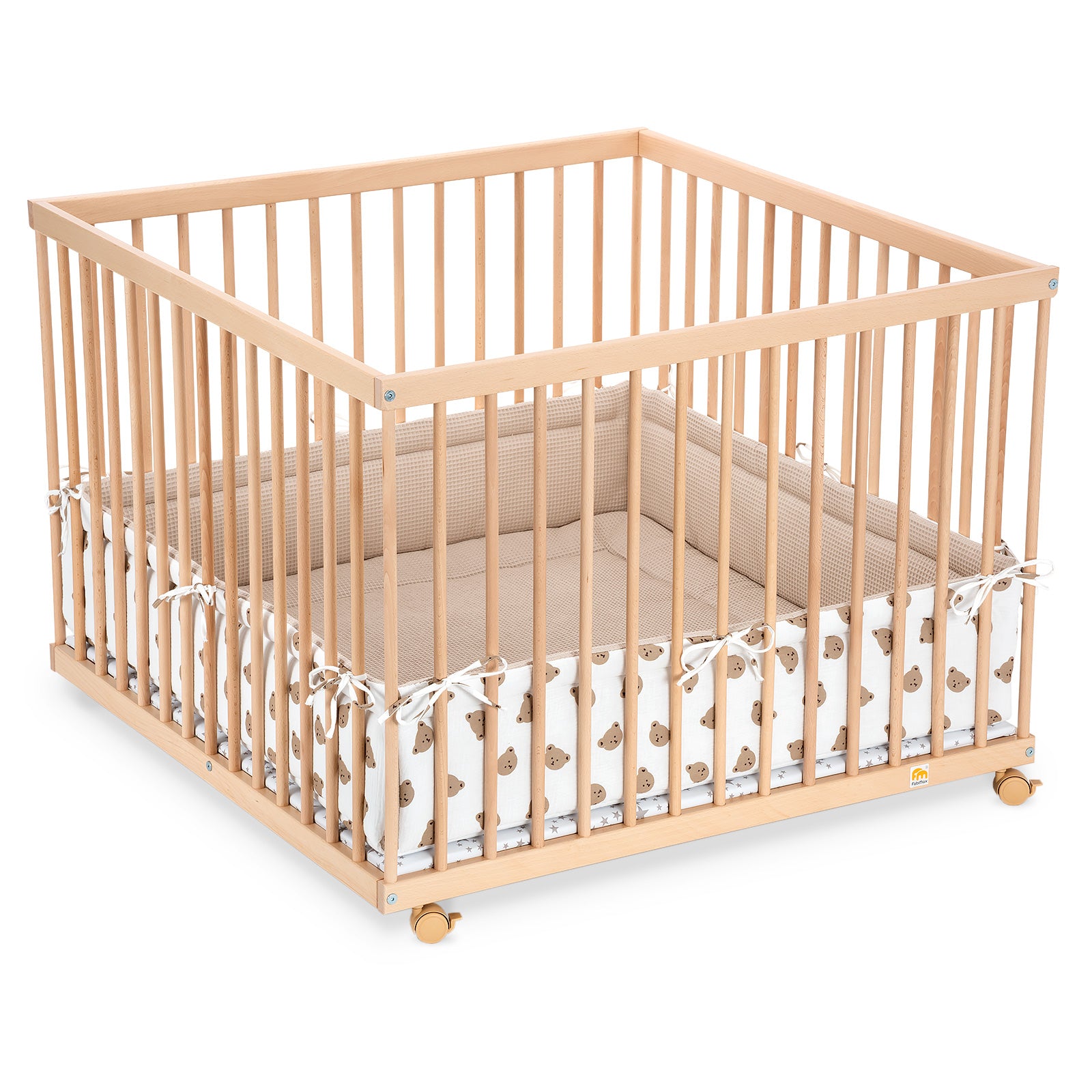 Playpen 100x100 clear varnished