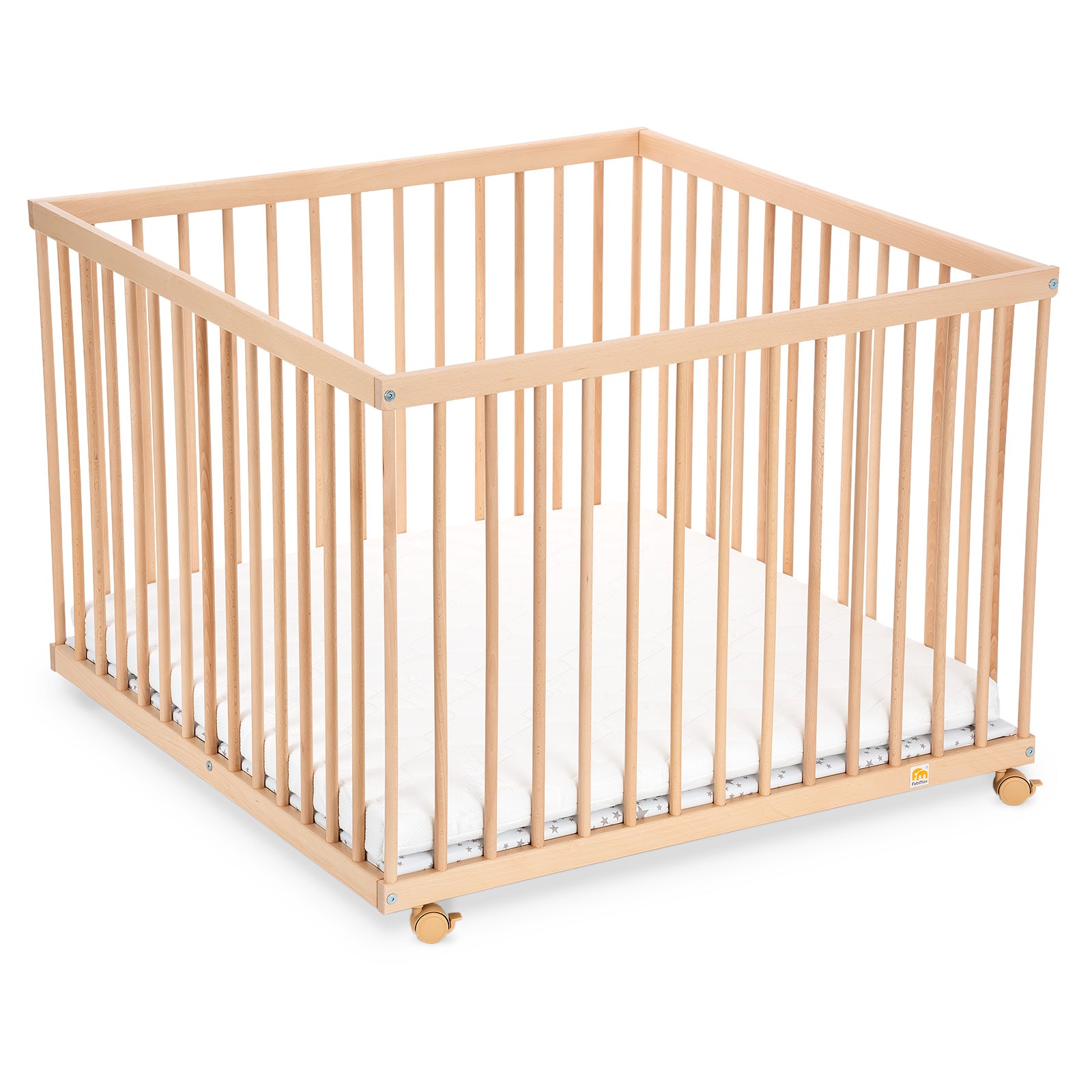 Playpen 100x100 clear varnished