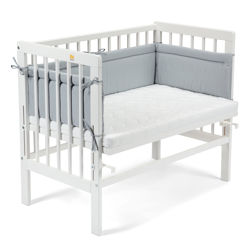 Basic Plus white bedside crib