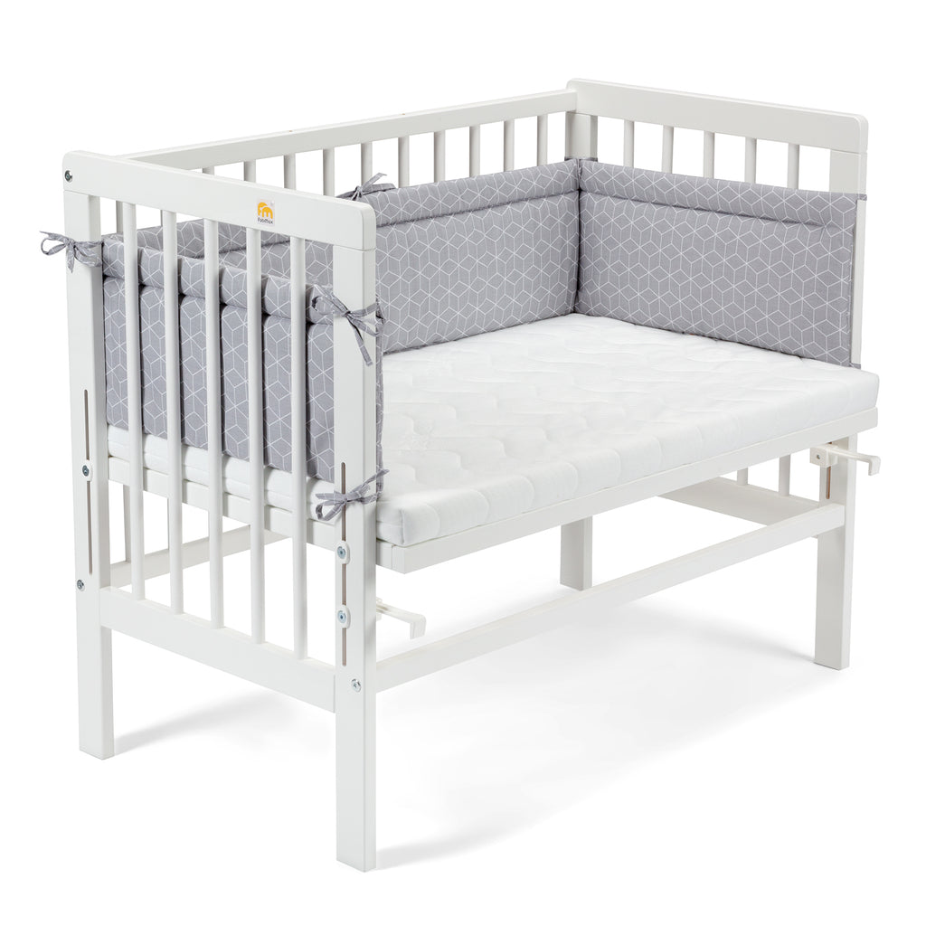 Basic Plus white bedside crib